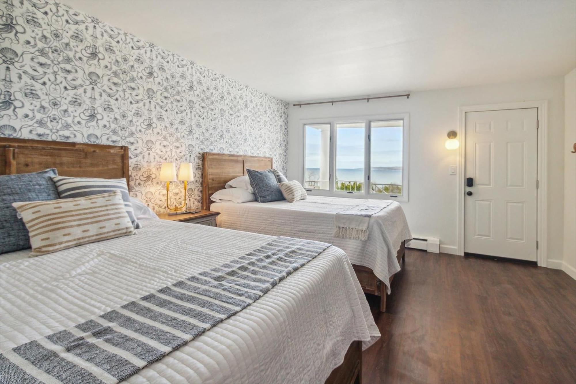 Villa Million Dollar Views Of Petoskey Bay Dtpetoskey Exterior foto