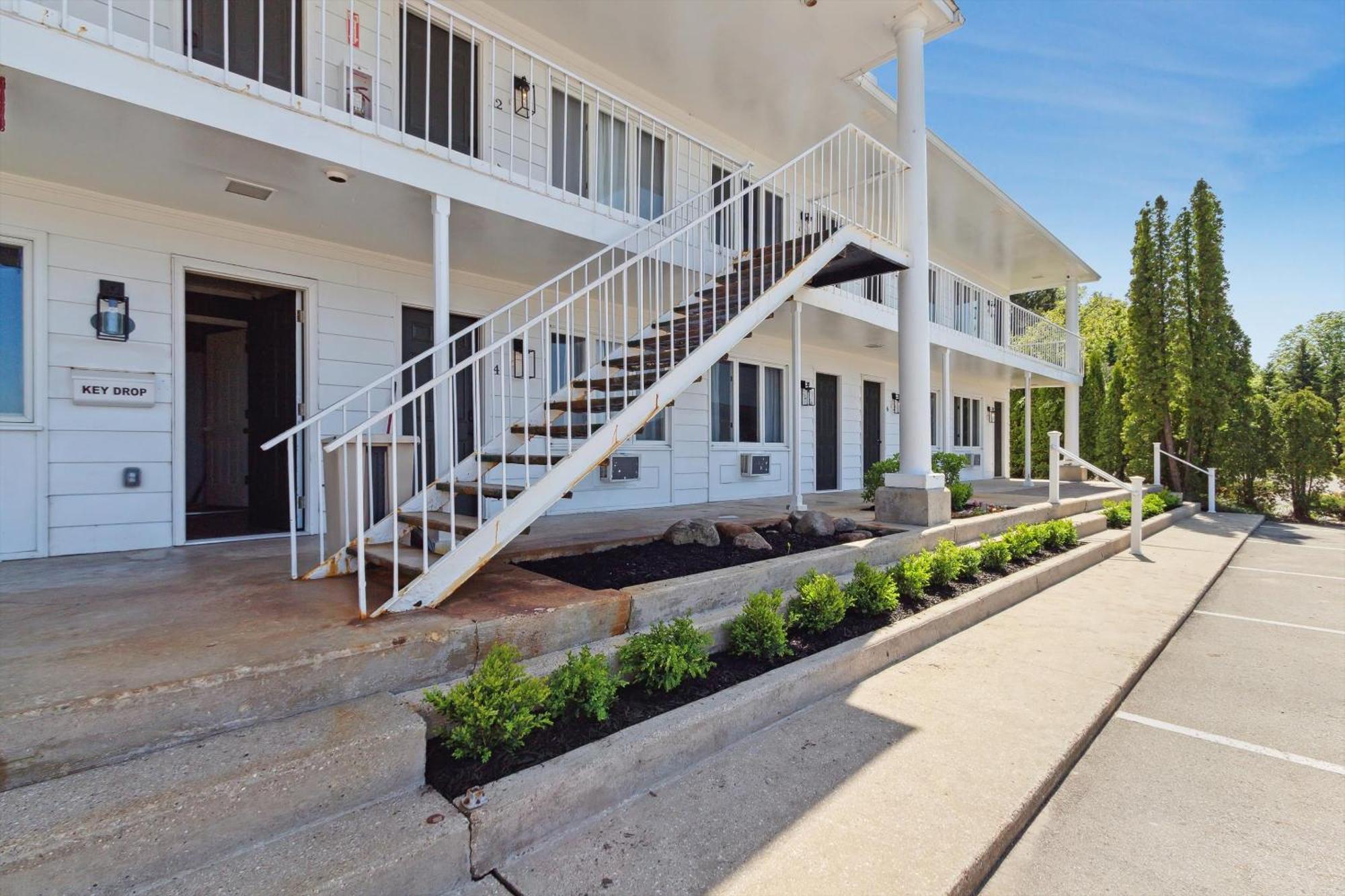 Villa Million Dollar Views Of Petoskey Bay Dtpetoskey Exterior foto